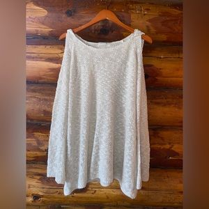 Creamy Flowy Tunic -Large